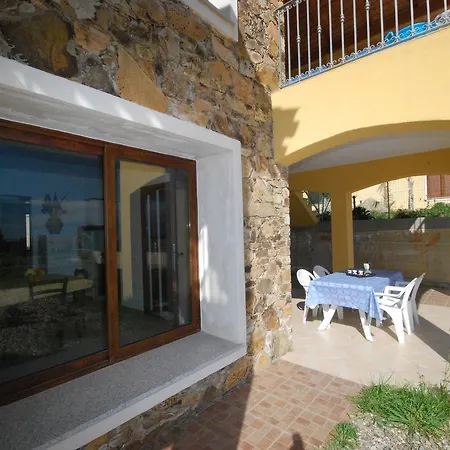 Piccolo In Pietra Aparthotel Tertenia